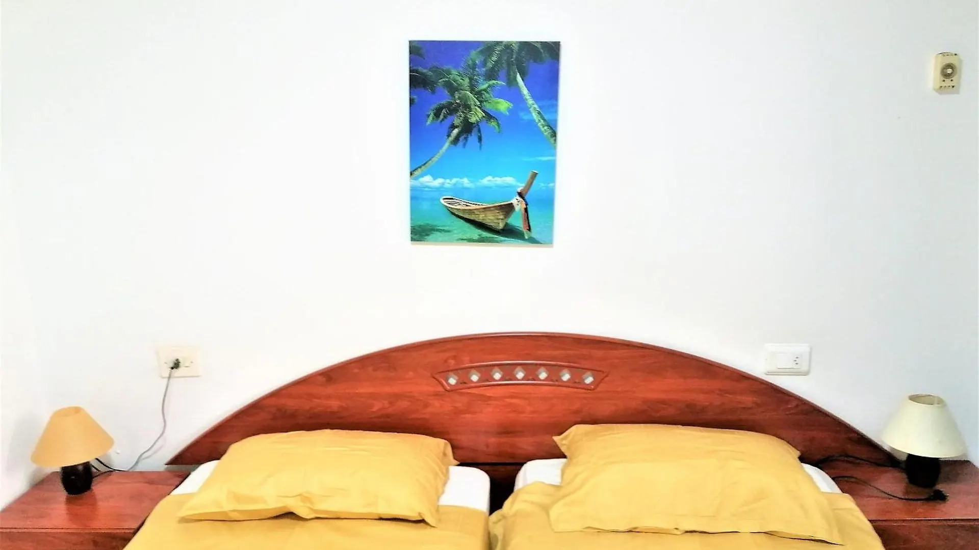 Apartamento Roses, 1 Dormitorio, 4 Personas - Es-258-18