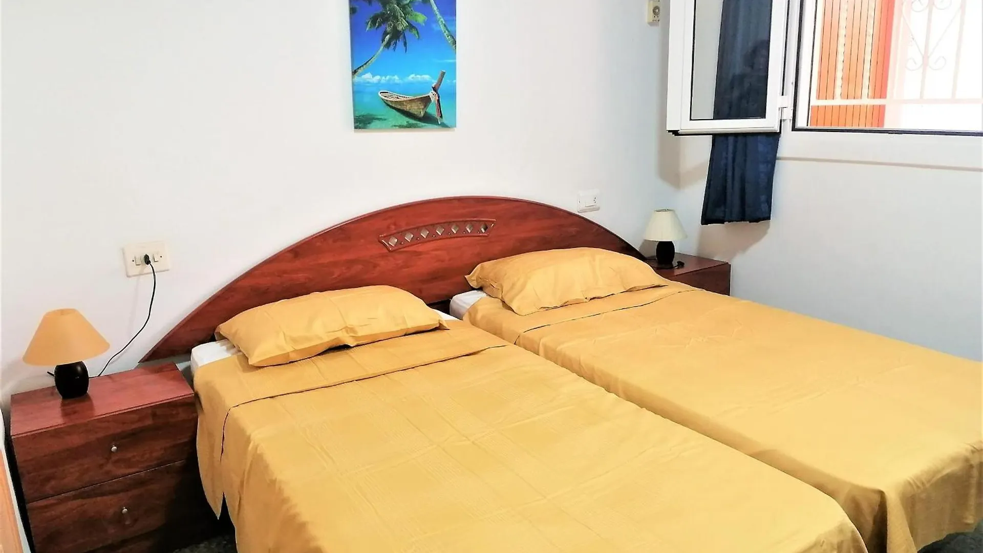 Apartamento Roses, 1 Dormitorio, 4 Personas - Es-258-18